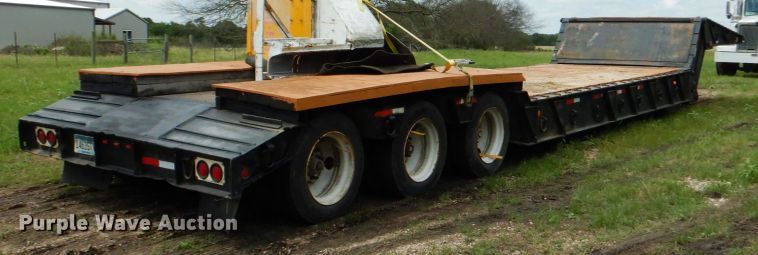 image for item HD9753 1977 Heavy Haul LDF500  lowboy equipment trailer