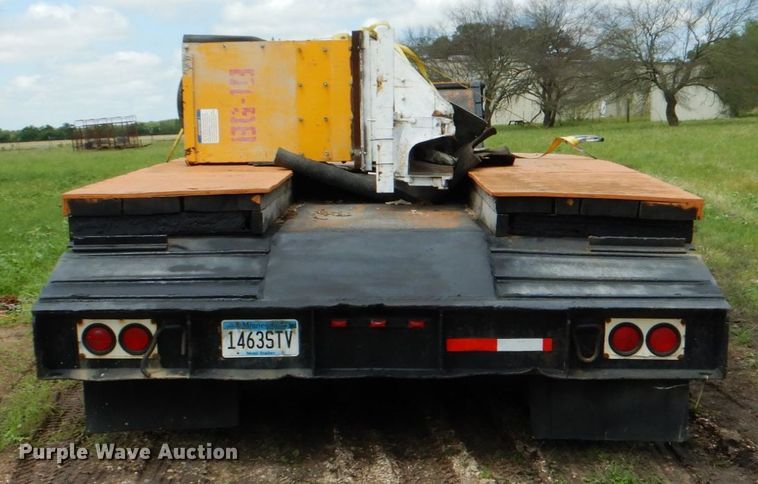 image for item HD9753 1977 Heavy Haul LDF500  lowboy equipment trailer
