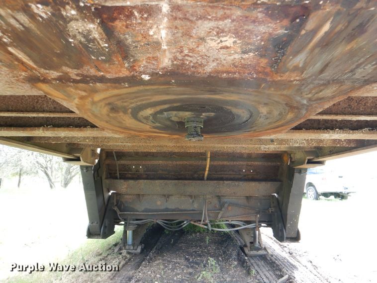 image for item HD9753 1977 Heavy Haul LDF500  lowboy equipment trailer