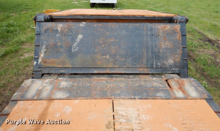 image for item HD9753 1977 Heavy Haul LDF500  lowboy equipment trailer