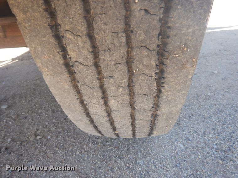 image for item HE9741 1980 Freightliner FLT-9664-T  semi truck