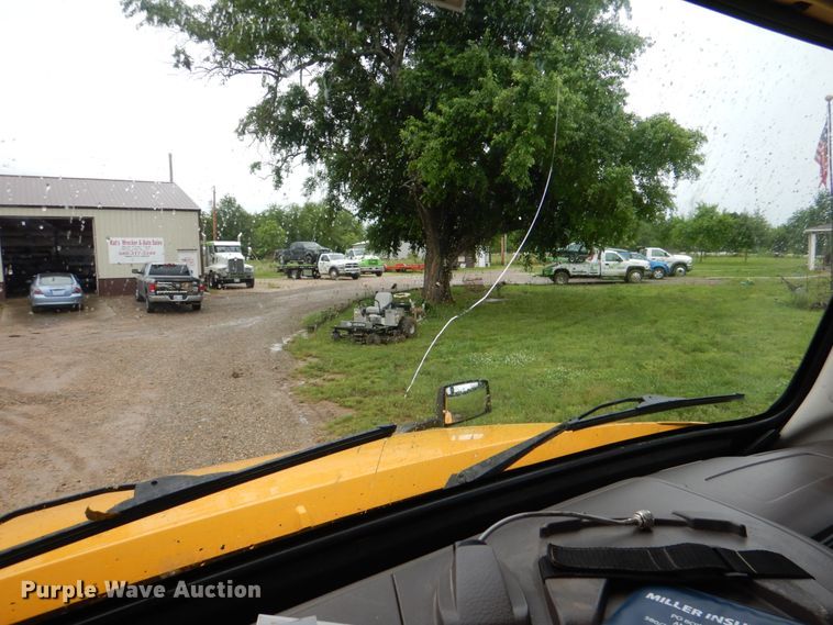 image for item HL9493 2014 Volvo VNL  semi truck