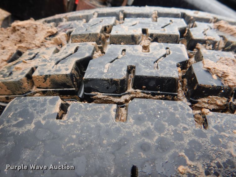 image for item HL9493 2014 Volvo VNL  semi truck