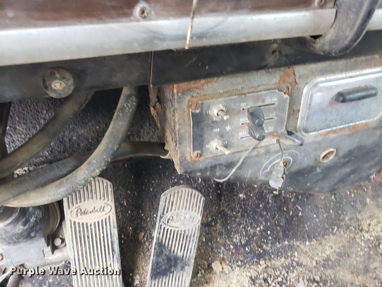 image for item HO9481 1980 Peterbilt 359  semi truck