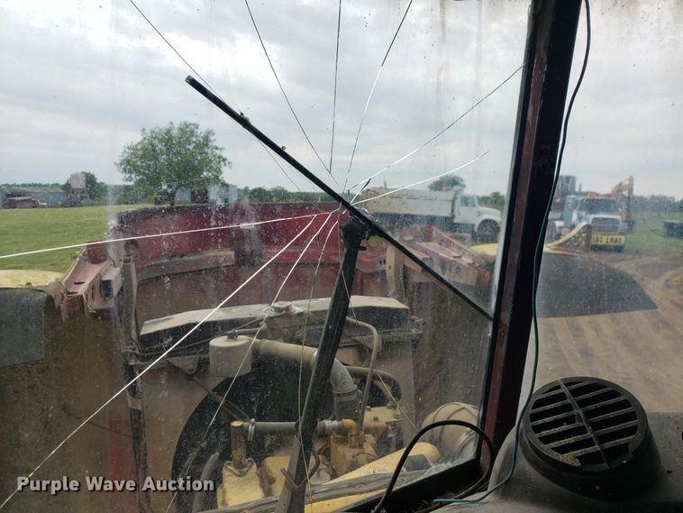 image for item HO9481 1980 Peterbilt 359  semi truck