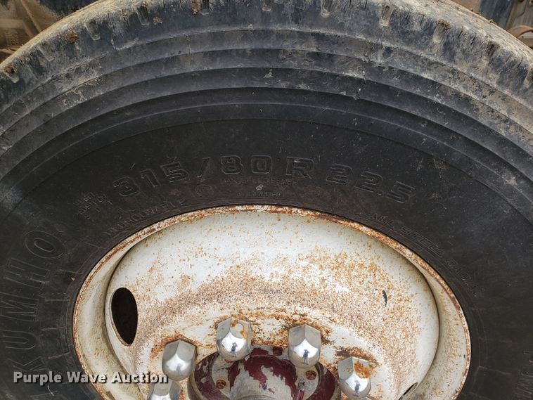 image for item HO9481 1980 Peterbilt 359  semi truck