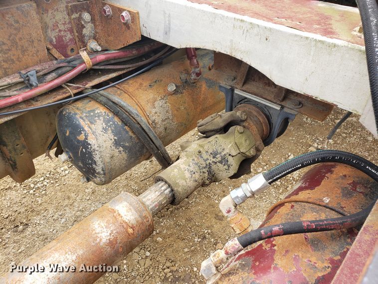 image for item HO9481 1980 Peterbilt 359  semi truck