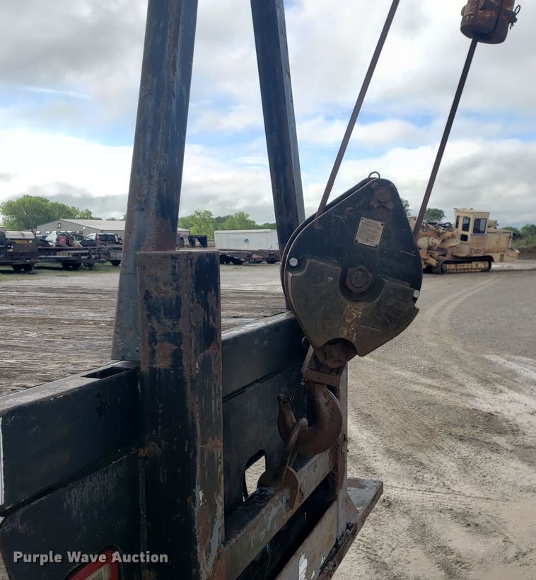 image for item HO9485 2002 Sterling L70  crane truck