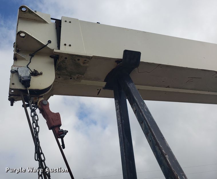 image for item HO9485 2002 Sterling L70  crane truck