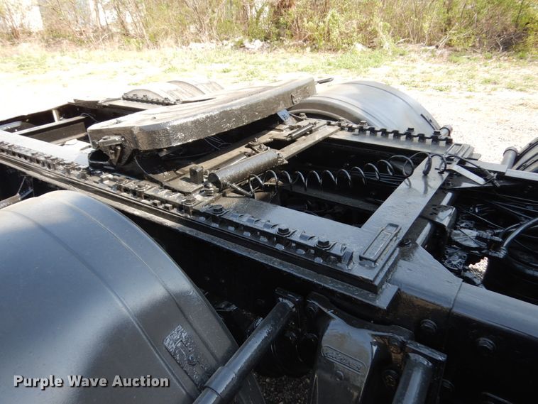 image for item HR9234 2009 Western Star 4900EX  semi truck