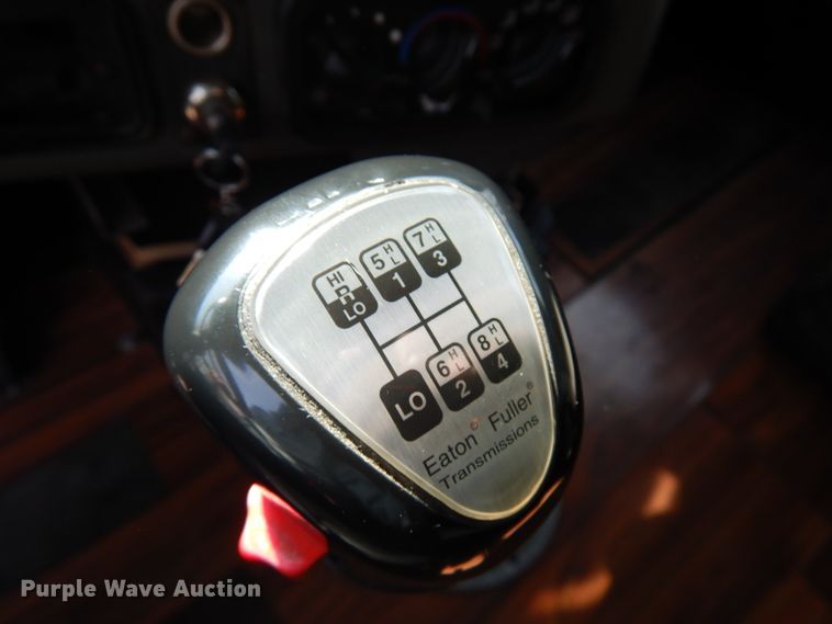 image for item HR9234 2009 Western Star 4900EX  semi truck