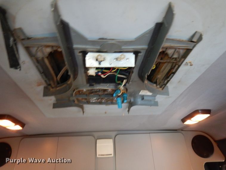 image for item HR9234 2009 Western Star 4900EX  semi truck