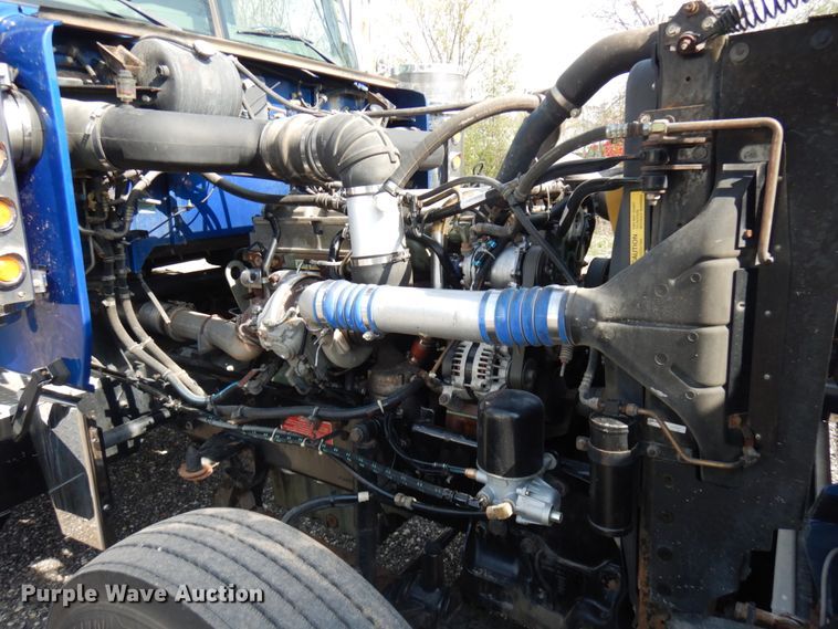 image for item HR9234 2009 Western Star 4900EX  semi truck