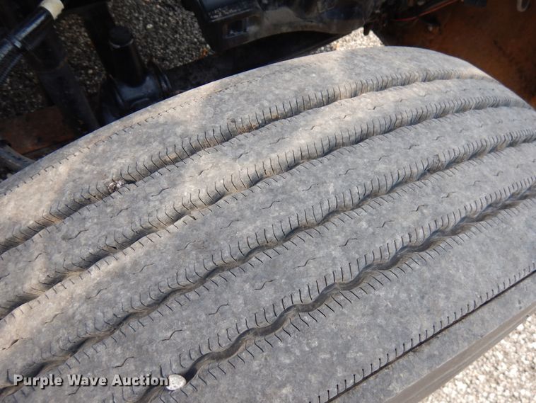 image for item HR9234 2009 Western Star 4900EX  semi truck