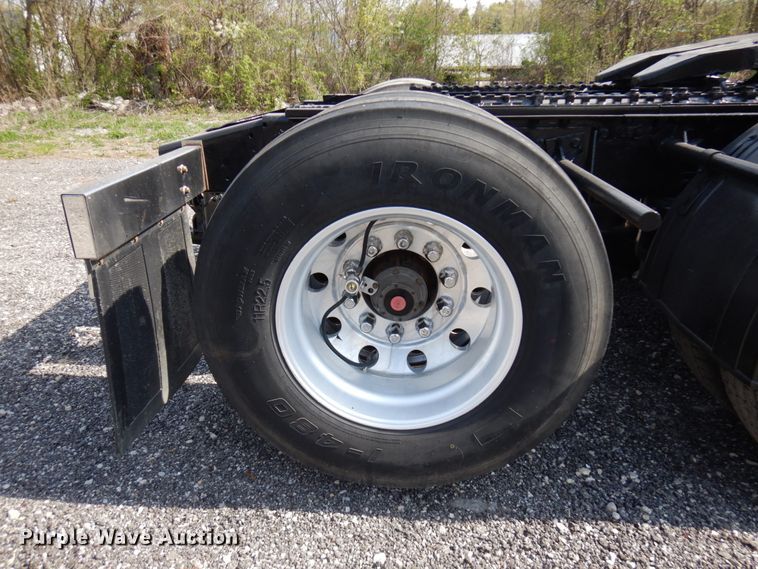 image for item HR9234 2009 Western Star 4900EX  semi truck