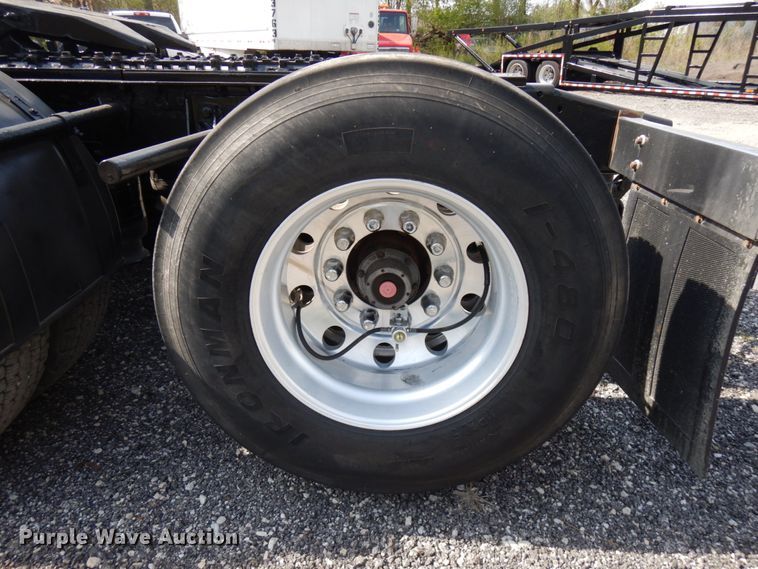 image for item HR9234 2009 Western Star 4900EX  semi truck