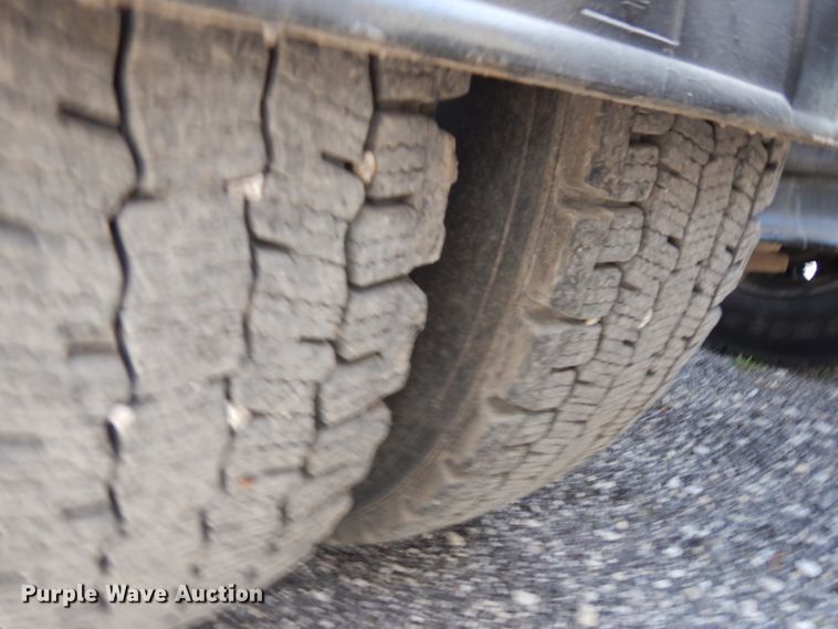 image for item HR9234 2009 Western Star 4900EX  semi truck