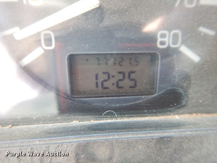 image for item HS9686 1993 White GMC WCM  semi truck