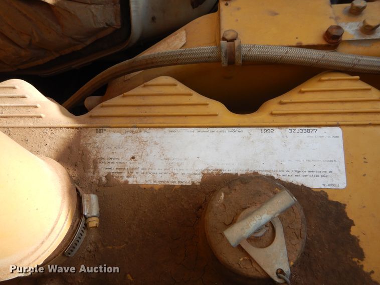 image for item HS9686 1993 White GMC WCM  semi truck