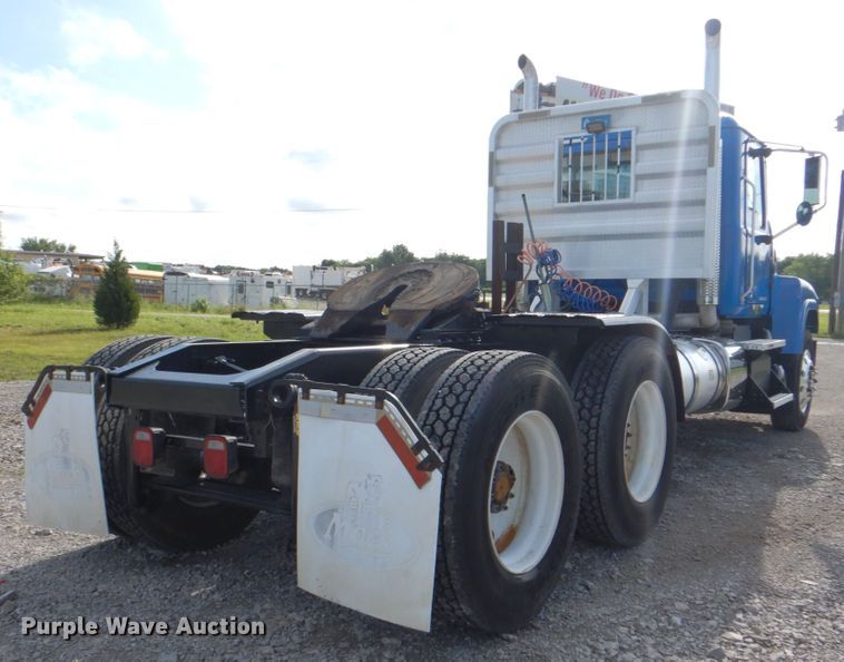 image for item HT9272 2012 Mack CHU613  semi truck