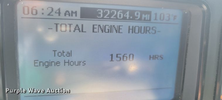 image for item HT9272 2012 Mack CHU613  semi truck