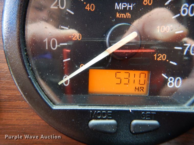 image for item HT9273 2010 Freightliner FLD120  semi truck