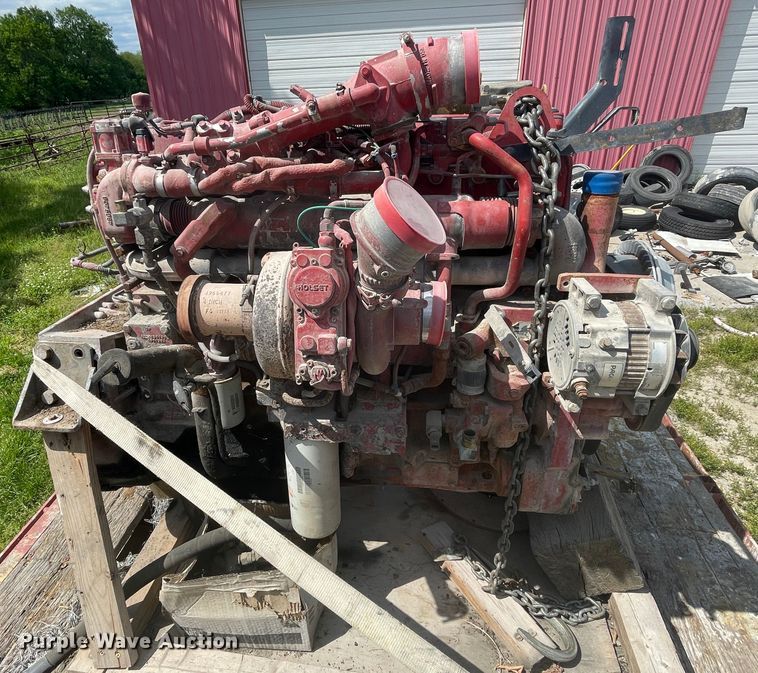 image for item IC9266 Cummins ISM  10.8L six cylinder diesel engine