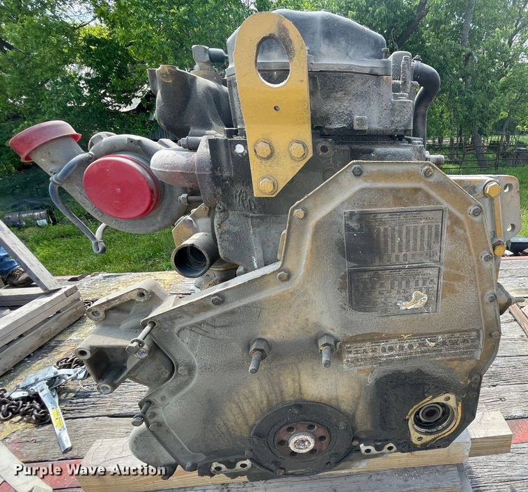 image for item IC9267 Caterpillar C12  12.0L six cylinder diesel engine