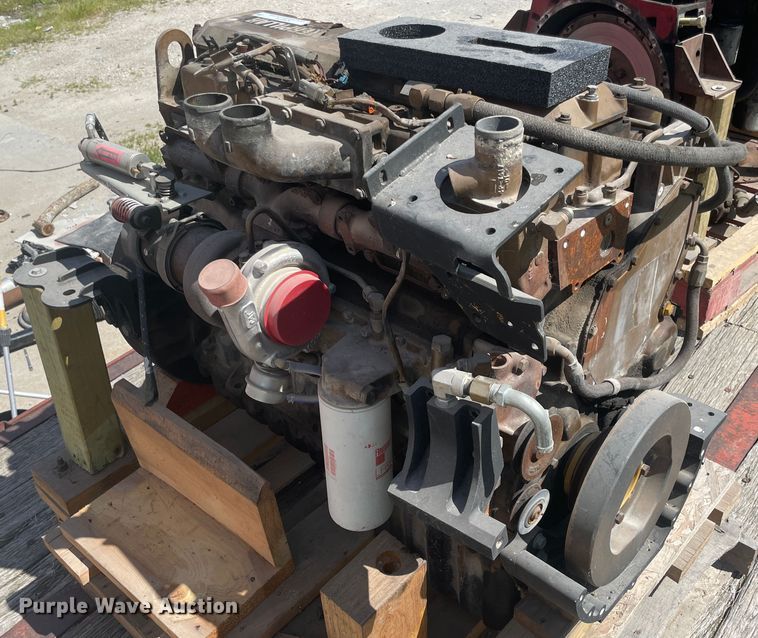 image for item IC9270 Caterpillar 3126  7.2L six cylinder diesel engine