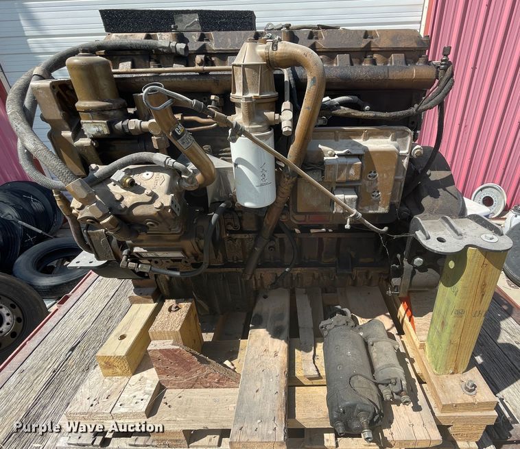 image for item IC9270 Caterpillar 3126  7.2L six cylinder diesel engine