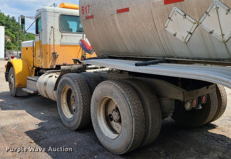 image for item IC9763 1983 Peterbilt 359  semi truck