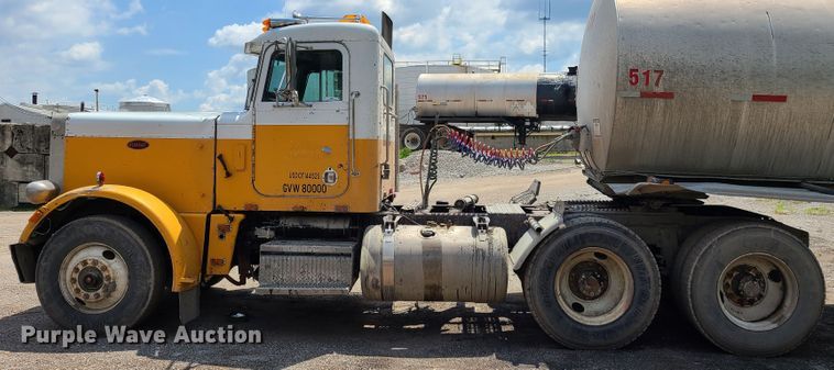 image for item IC9763 1983 Peterbilt 359  semi truck