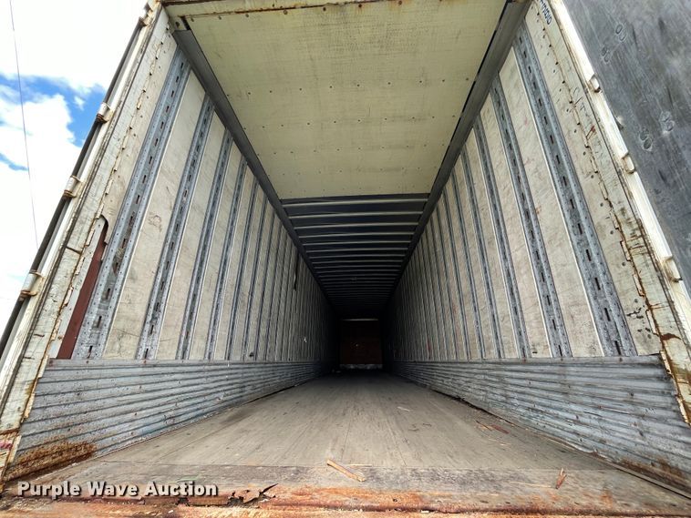 image for item II9402 2005 Strick dry van trailer