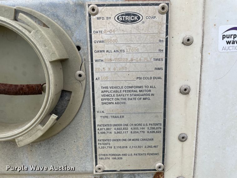 image for item II9402 2005 Strick dry van trailer