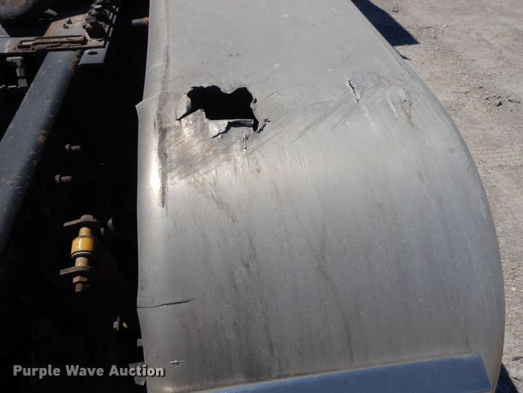 image for item IL9367 2008 International 9900i  semi truck