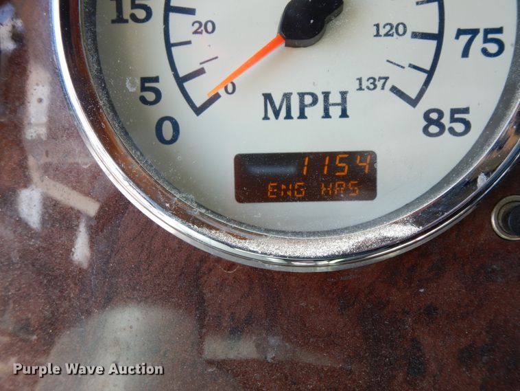 image for item IL9367 2008 International 9900i  semi truck