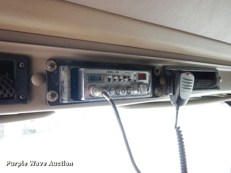 image for item IL9367 2008 International 9900i  semi truck