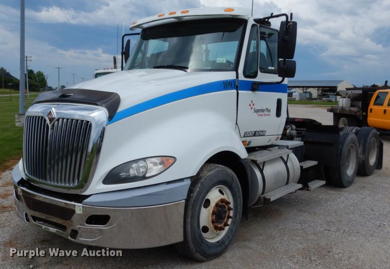 image for item IL9450 2010 International ProStar  semi truck