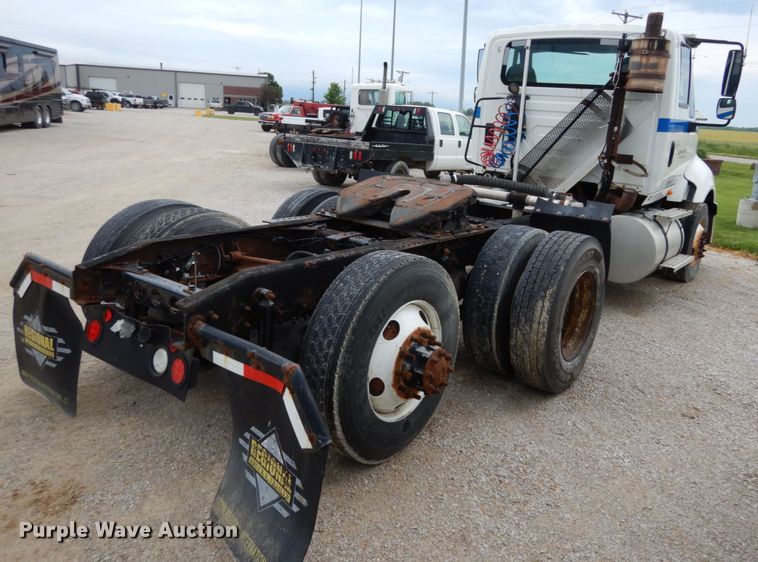 image for item IL9450 2010 International ProStar  semi truck