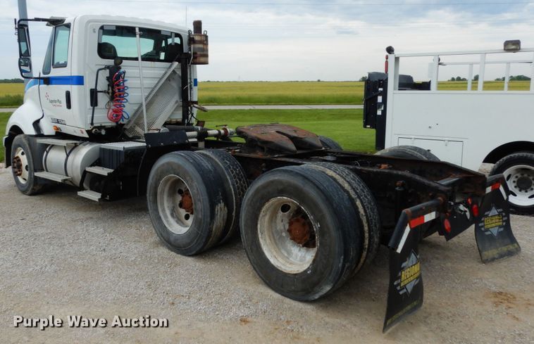 image for item IL9450 2010 International ProStar  semi truck