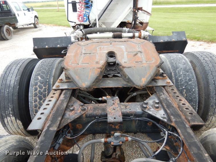 image for item IL9450 2010 International ProStar  semi truck