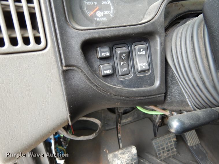 image for item IL9450 2010 International ProStar  semi truck