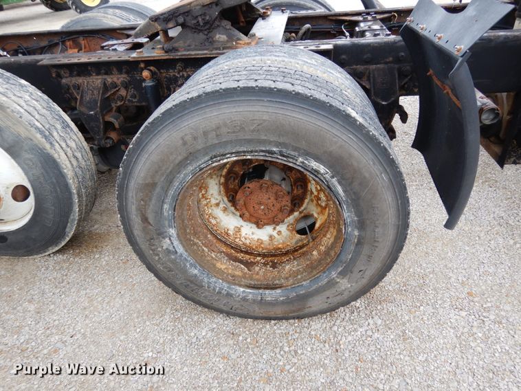 image for item IL9450 2010 International ProStar  semi truck