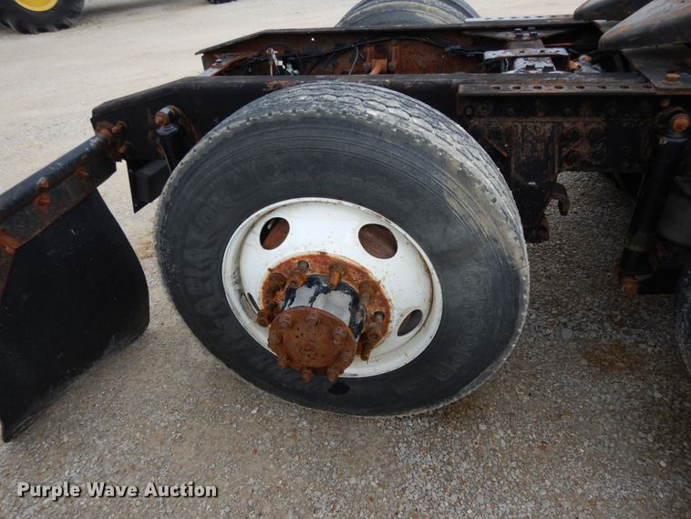 image for item IL9450 2010 International ProStar  semi truck