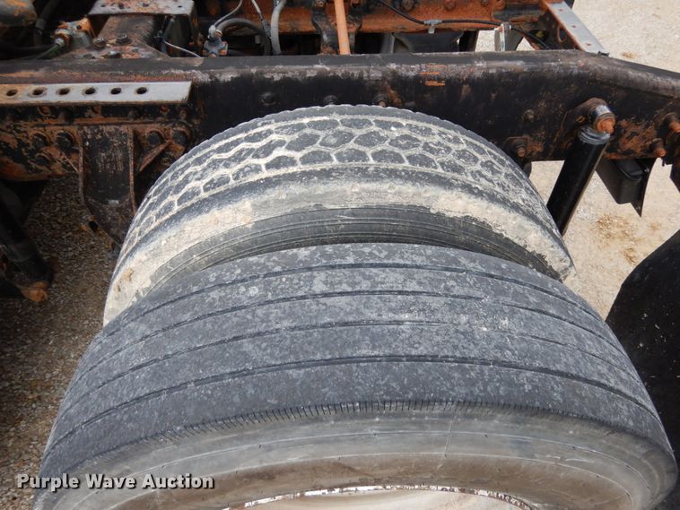 image for item IL9450 2010 International ProStar  semi truck