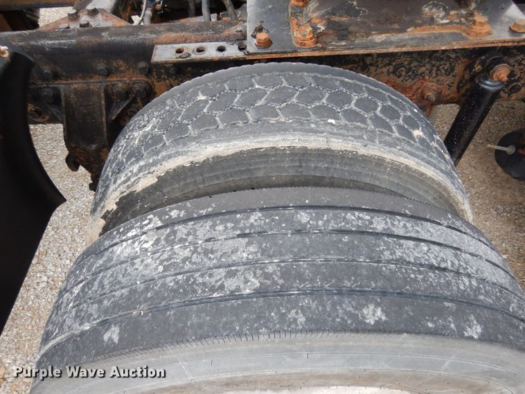 image for item IL9450 2010 International ProStar  semi truck