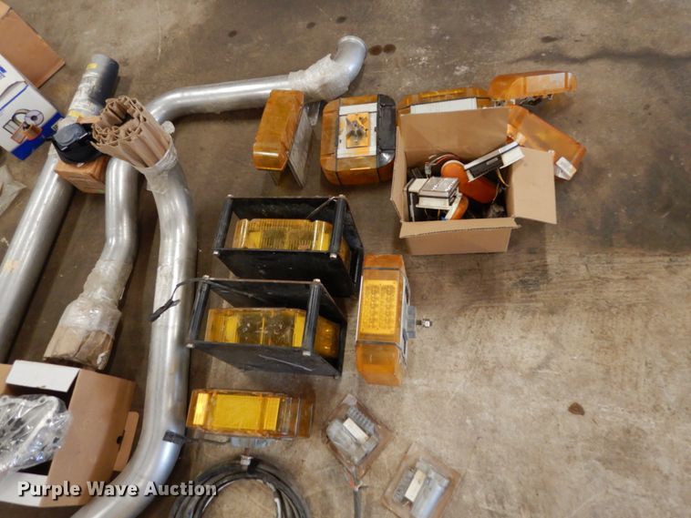 image for item IL9456 Truck parts