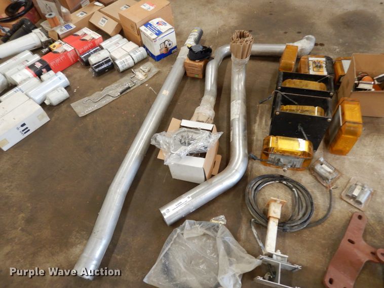 image for item IL9456 Truck parts