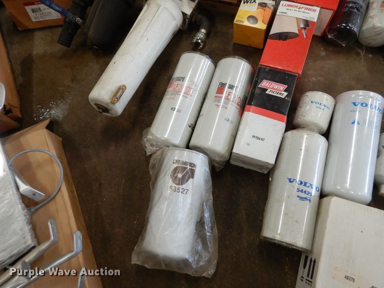 image for item IL9456 Truck parts