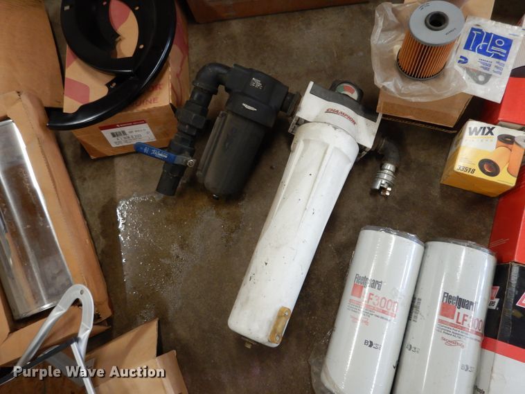 image for item IL9456 Truck parts